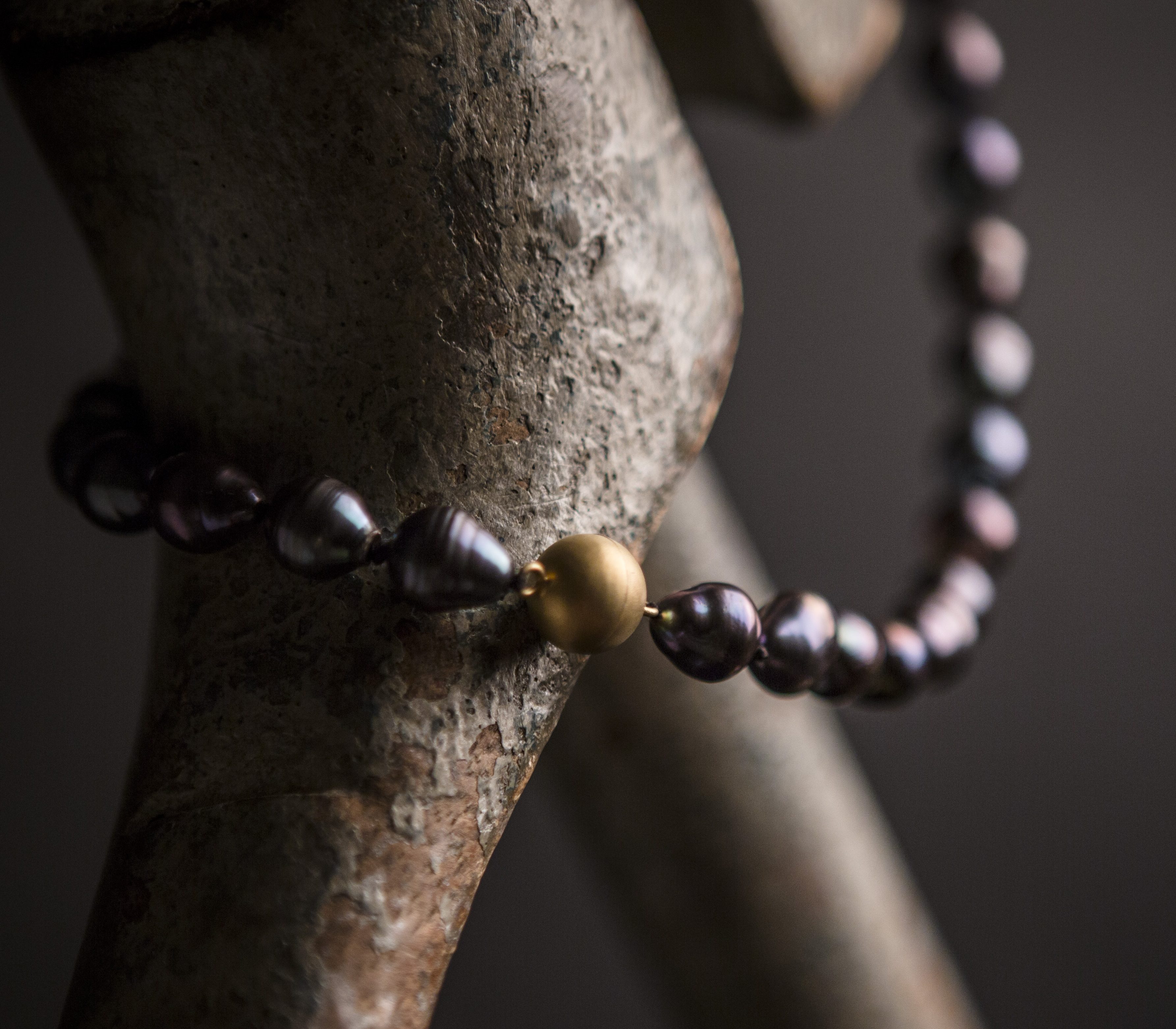 peacock baroque pearl necklace