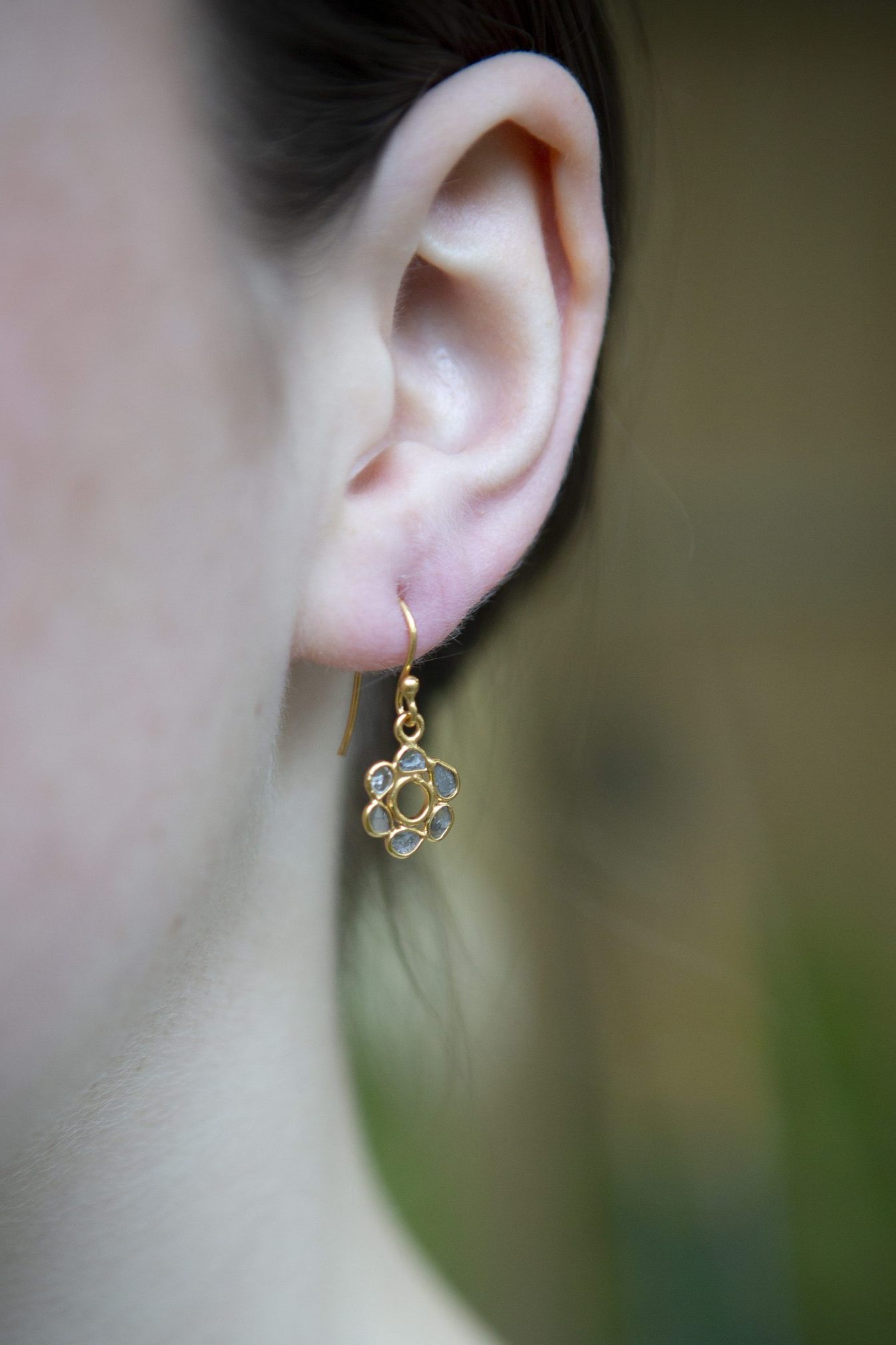 Diamond flower gold Vermeil Earrings - Image 4