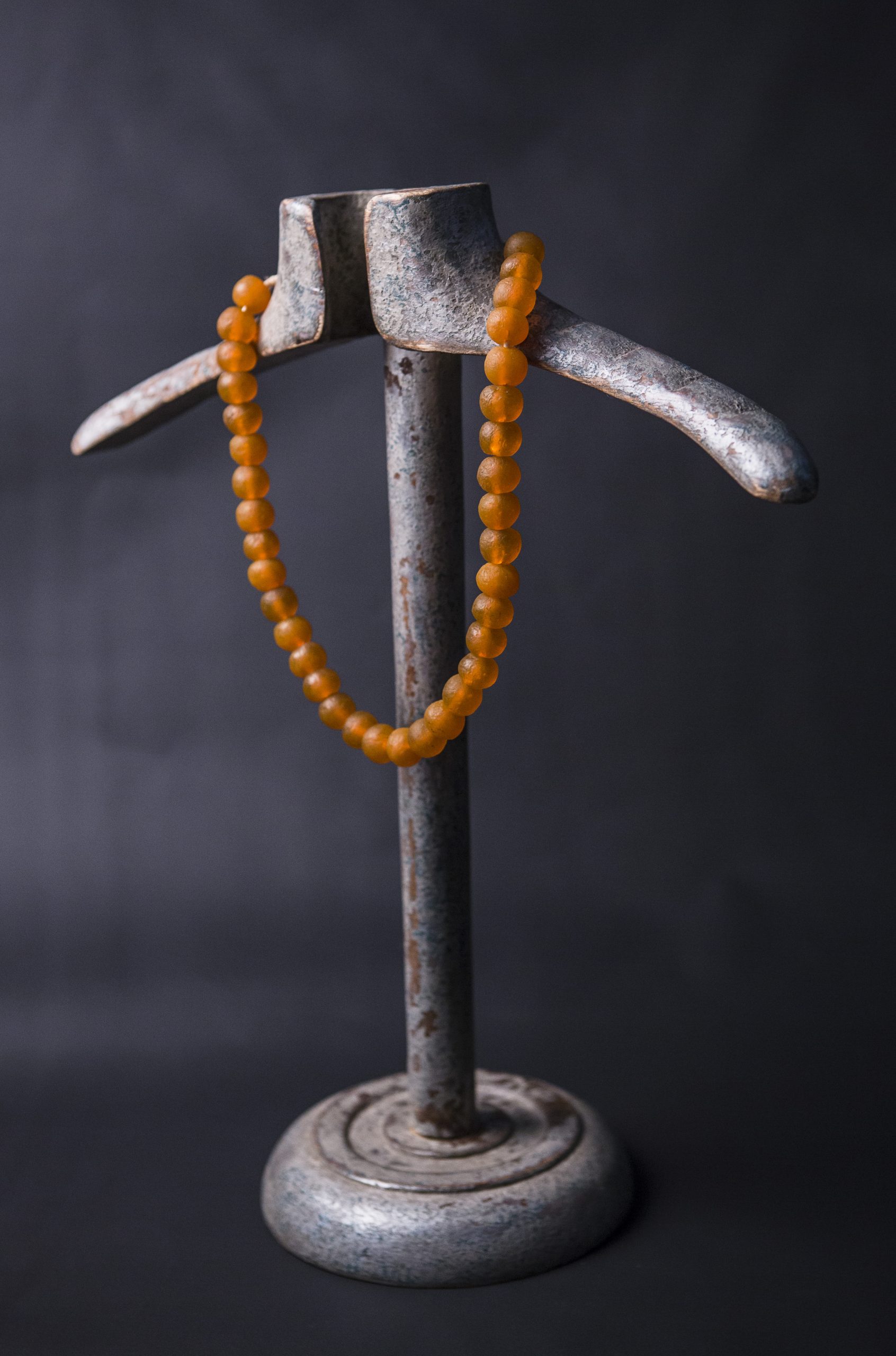 a Recycled Glass Bead Necklace large - orange - Image 4