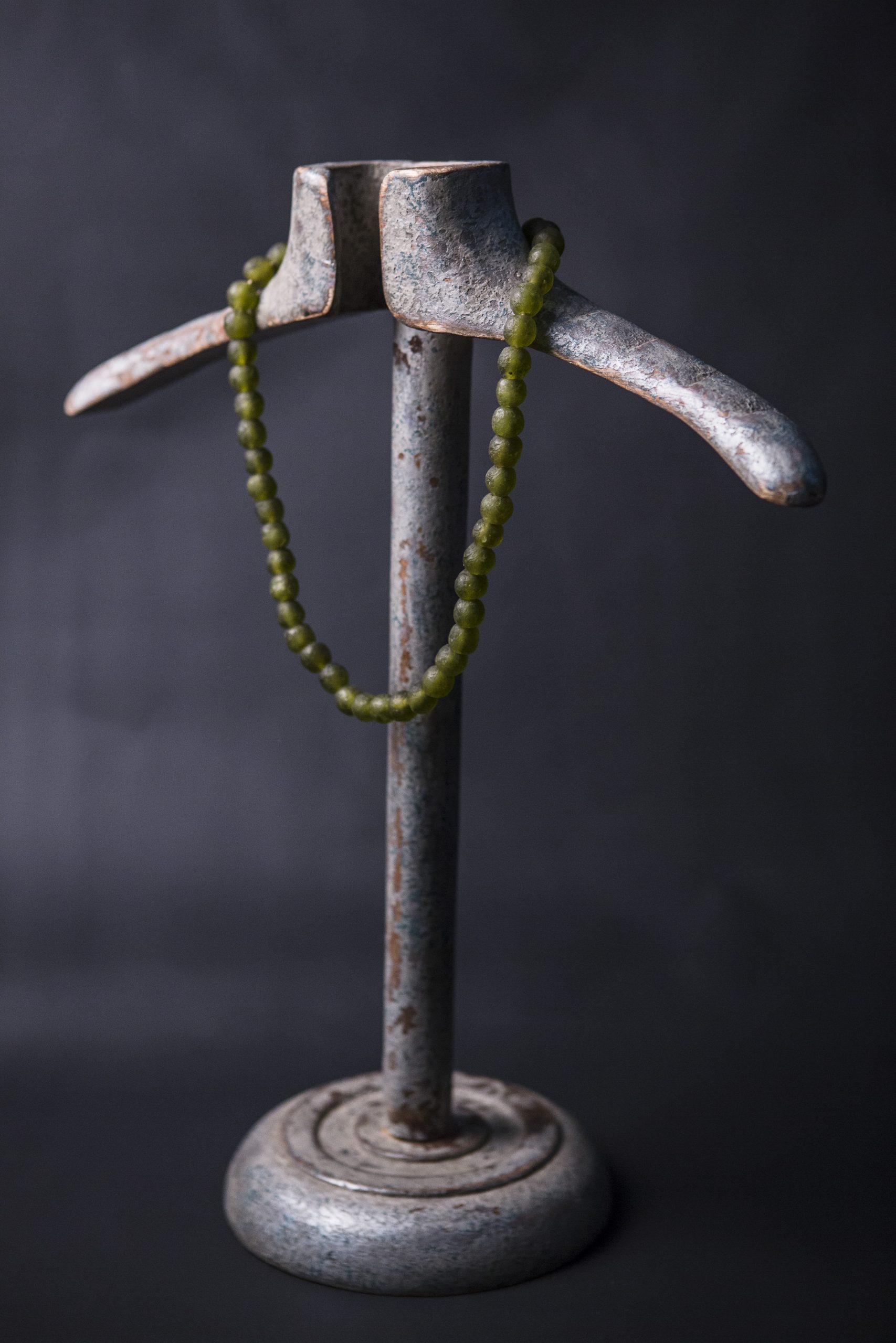 a Recycled Glass Bead Necklace - olive green - Image 3