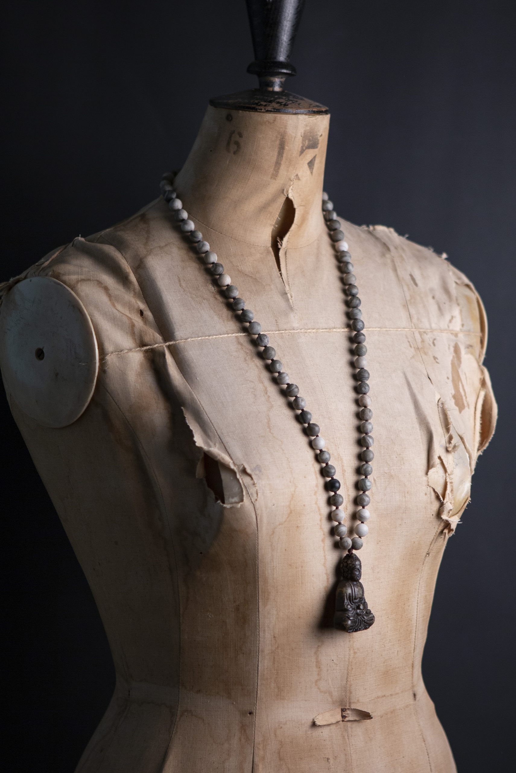 Jade vintage buddha on coffee wood jasper - Image 3