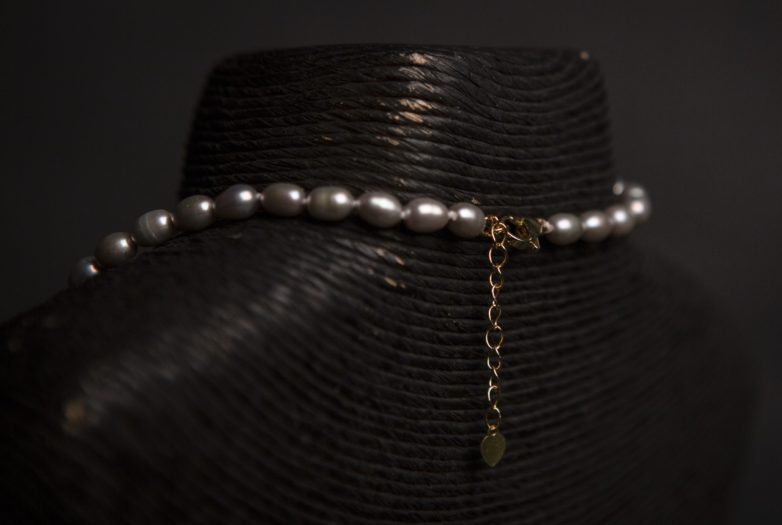 pearl necklace, small 5mm grey - Image 7