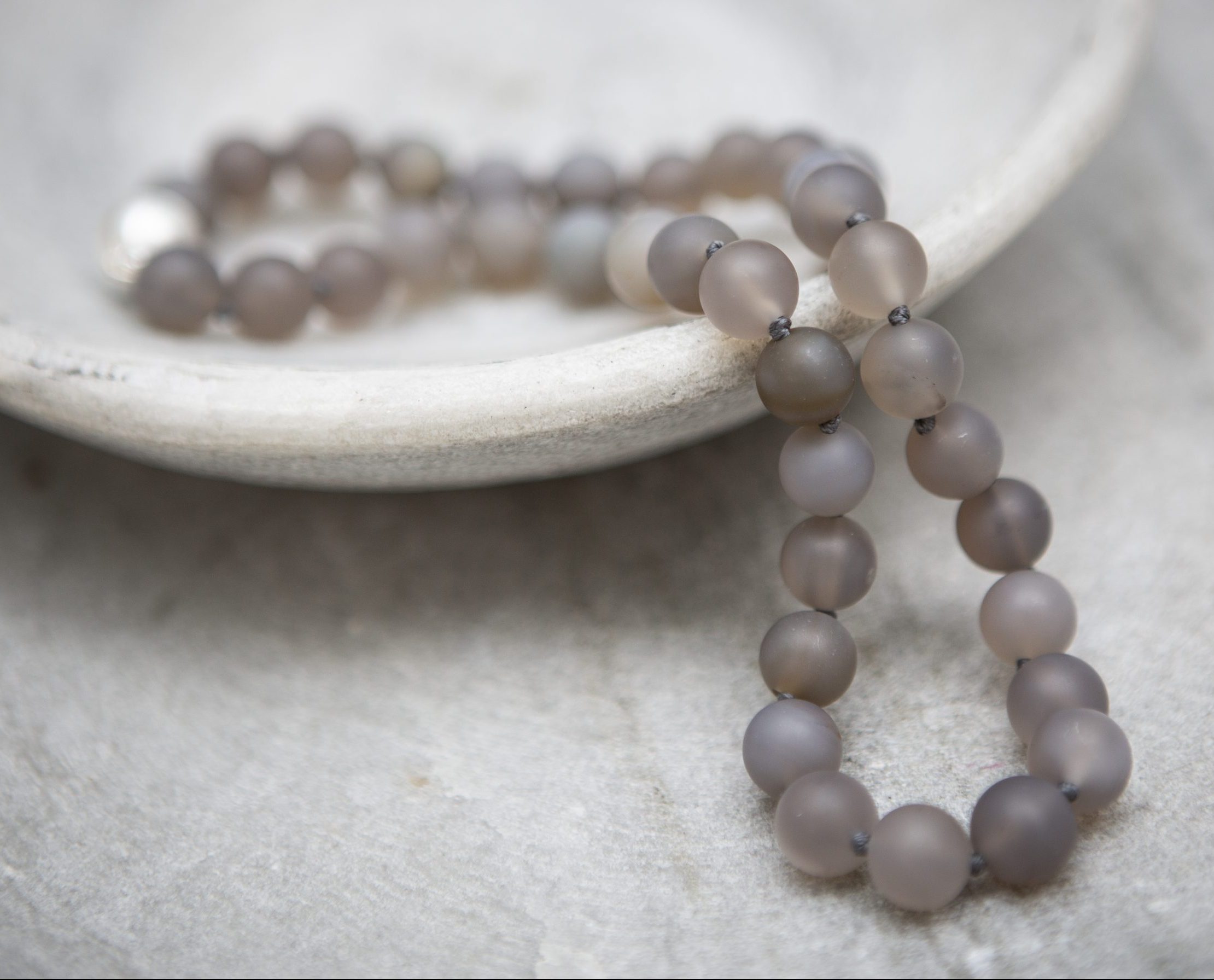 grey agate ball necklace